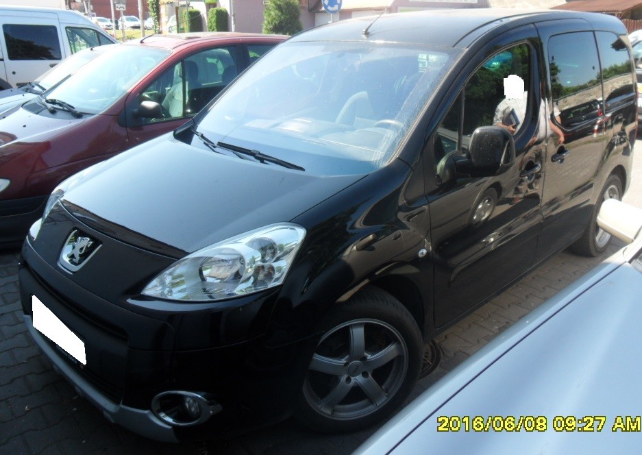 Peugeot Partner (20072011) Where is VIN Number Find