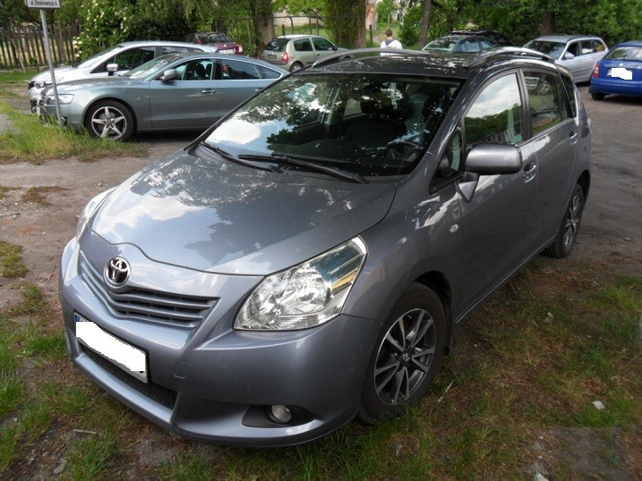 Toyota Verso (2009-2012) - Where Is Vin Number | Find Chassis Number