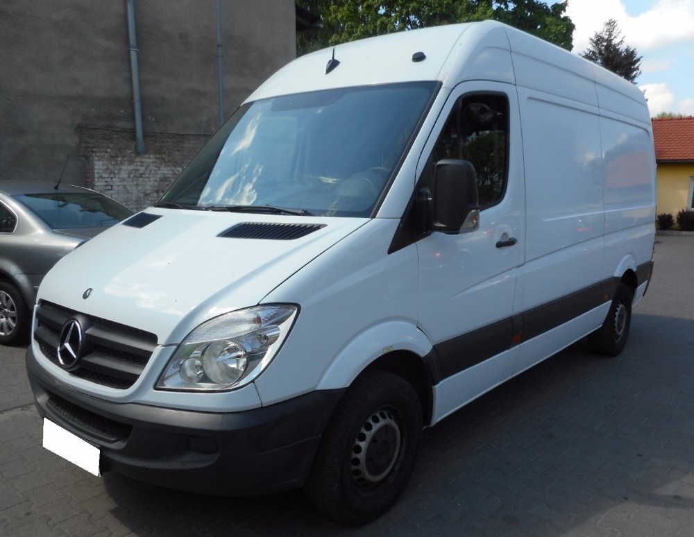 Mercedes-Benz Sprinter (2006-2009) - Where is VIN Number | Find Chassis Number