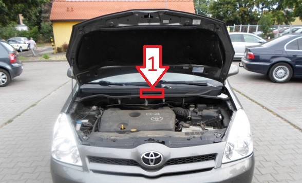 Toyota Corolla Verso (2005-2007) - Where Is Vin Number | Find Chassis Number